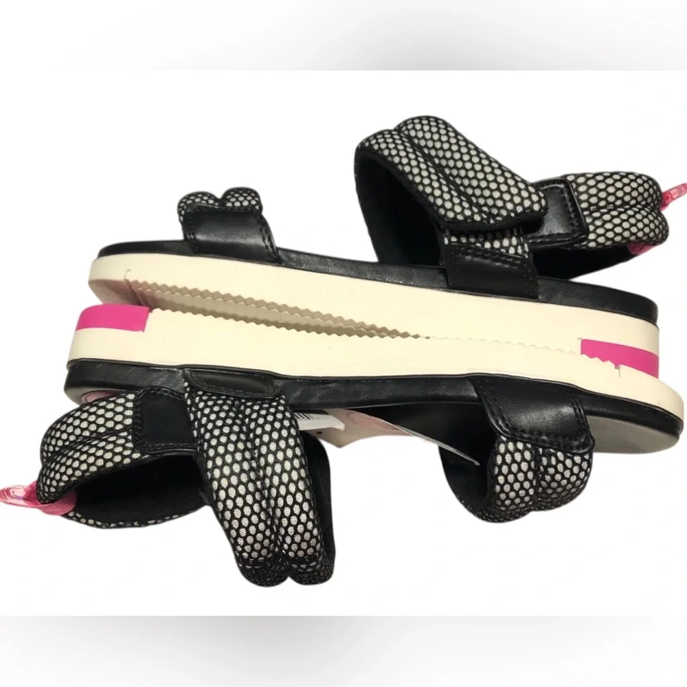 Juicy Couture N.W.T. Women's Black Mesh Sport Sandals Pink Insole Size‎ 11 M.